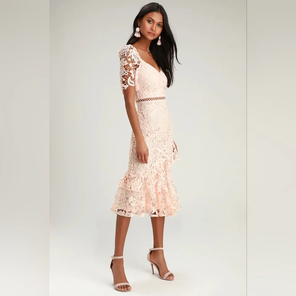NWT LULUS Briarwood Blush Pink Lace Ruffled Midi Dress Size Large - Picture 3 of 4